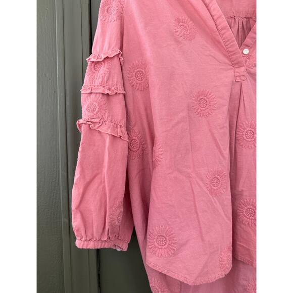 Isabella Sinclair Anthropologie Sunflower Embroidered Blouse Top Pink Medium - Picture 4 of 9